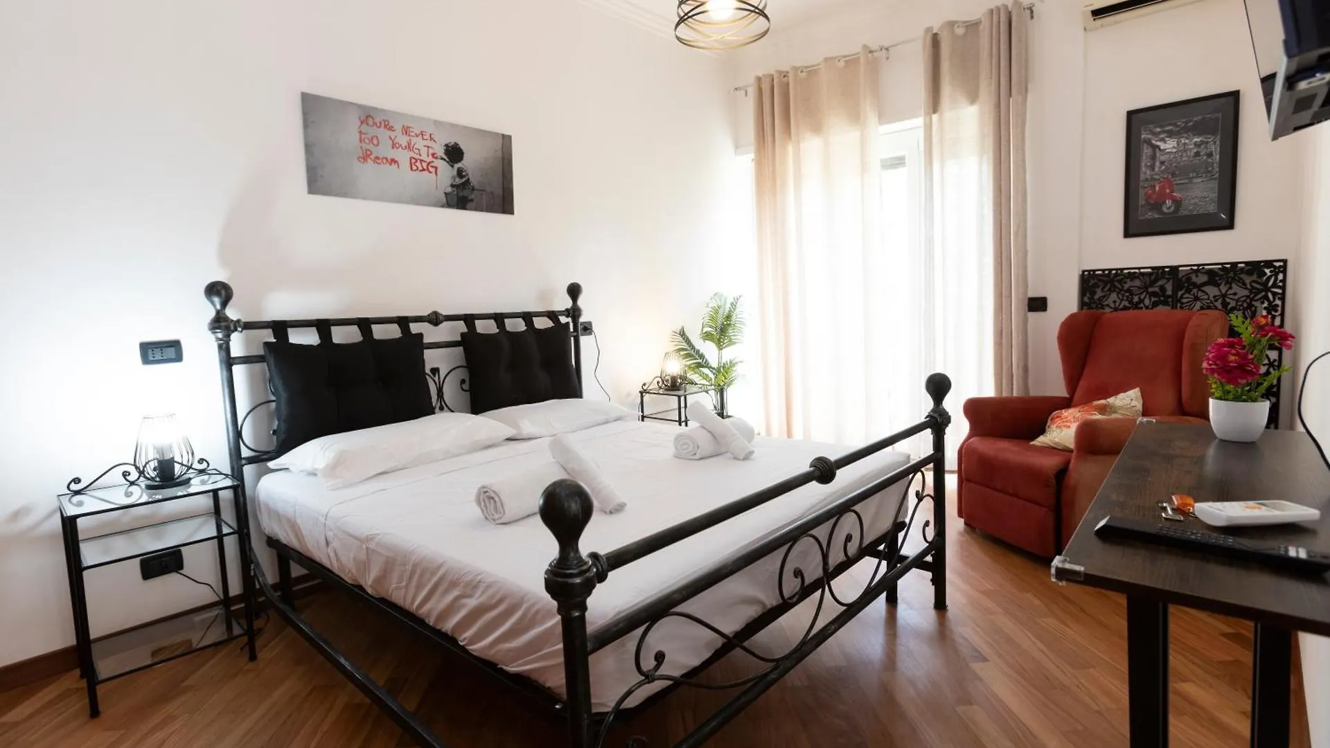 Marisa Lovely House Rome